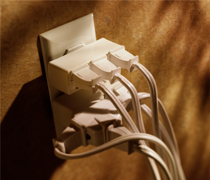 cables wall outlet 